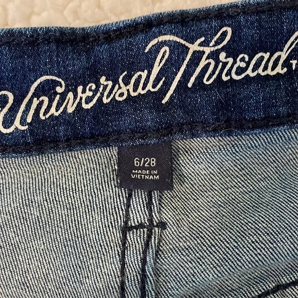 Universal Thread Denim Shorts - Picture 2 of 5